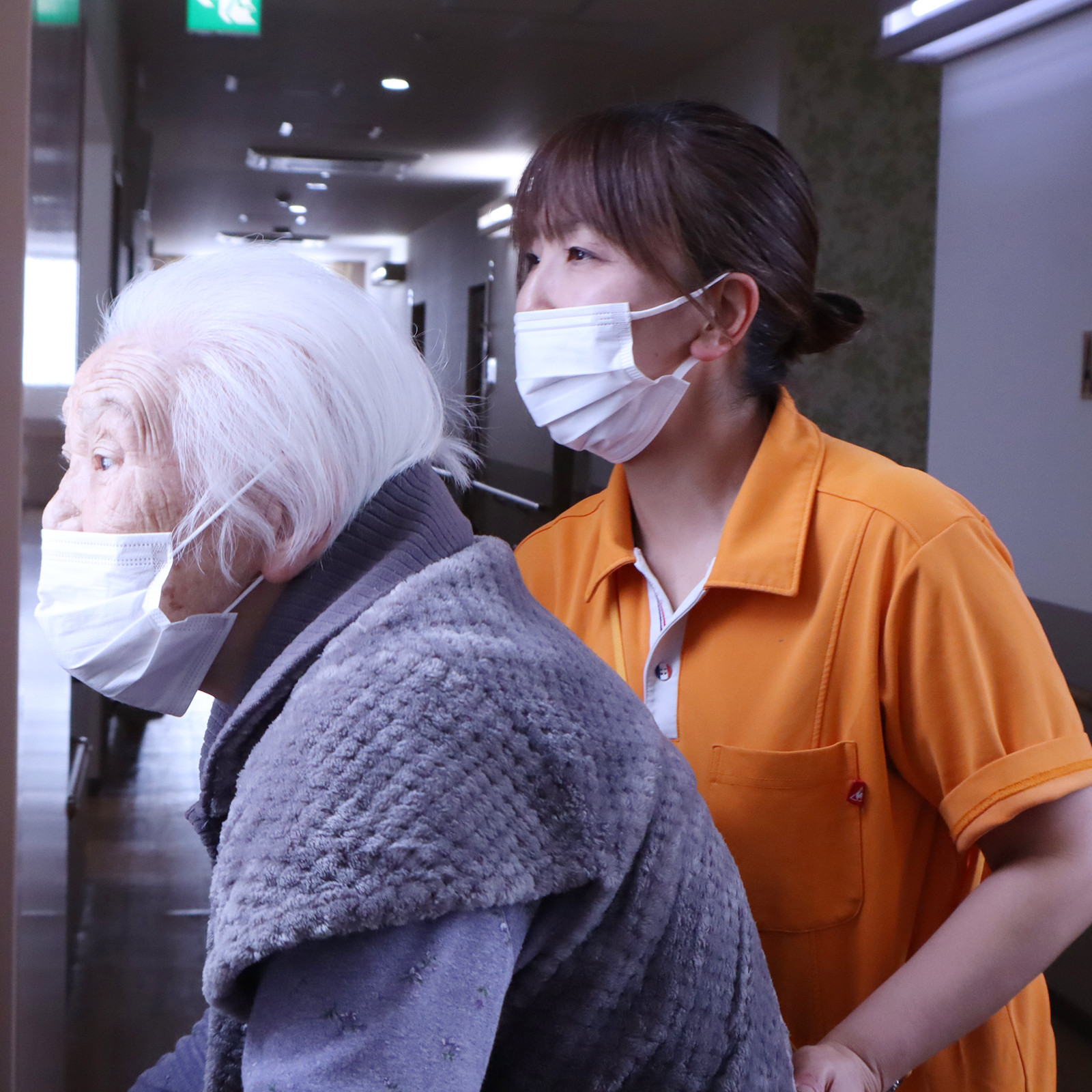 介護スタッフの様子